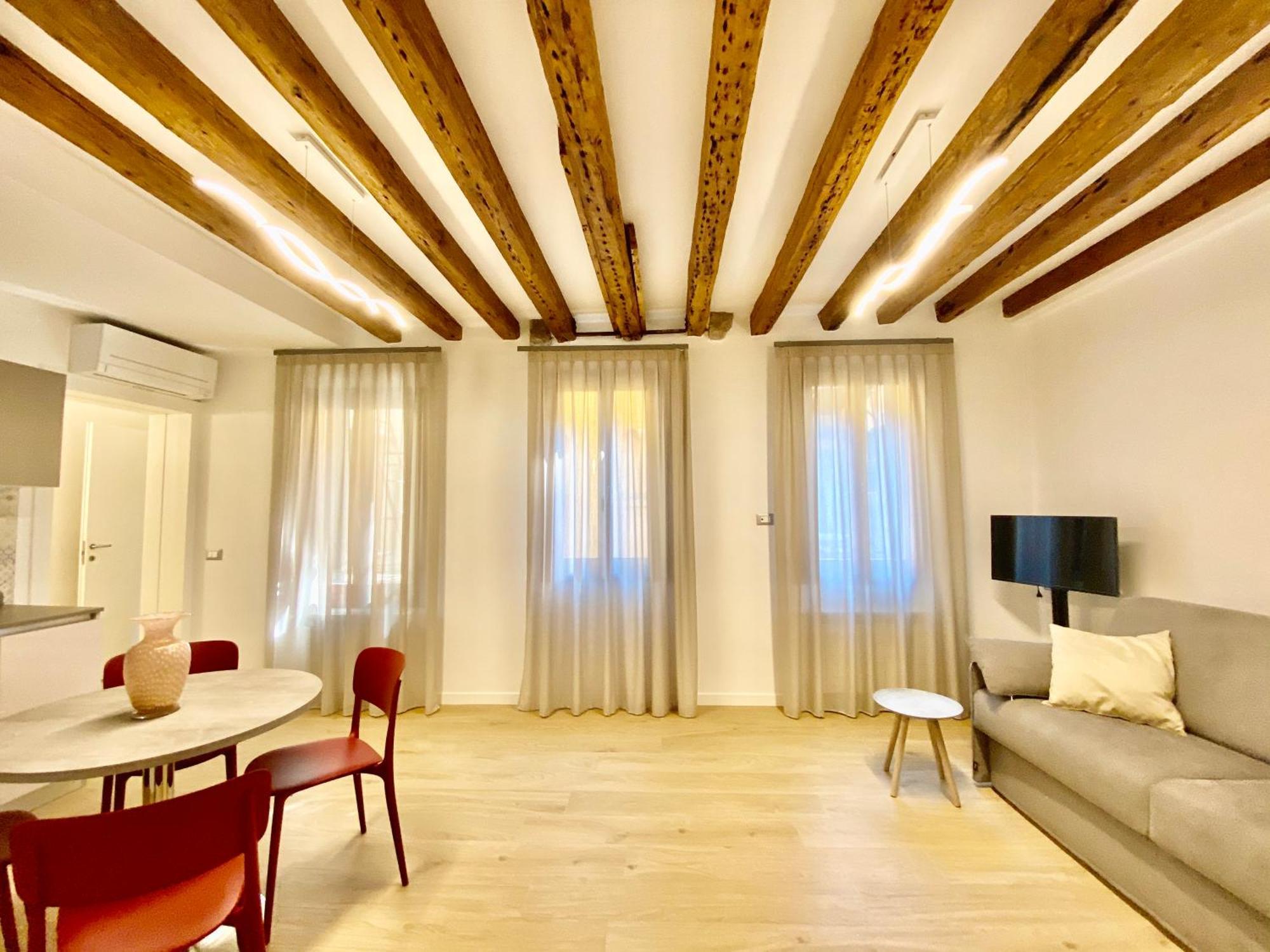 Suite House New Apartments Wi Fi Venice Island Eksteriør bilde