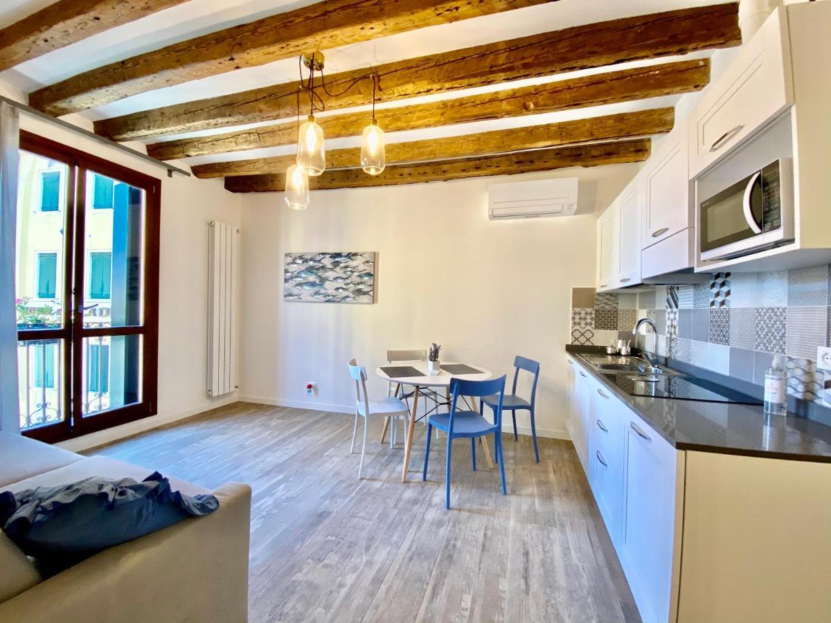 Suite House New Apartments Wi Fi Venice Island Eksteriør bilde