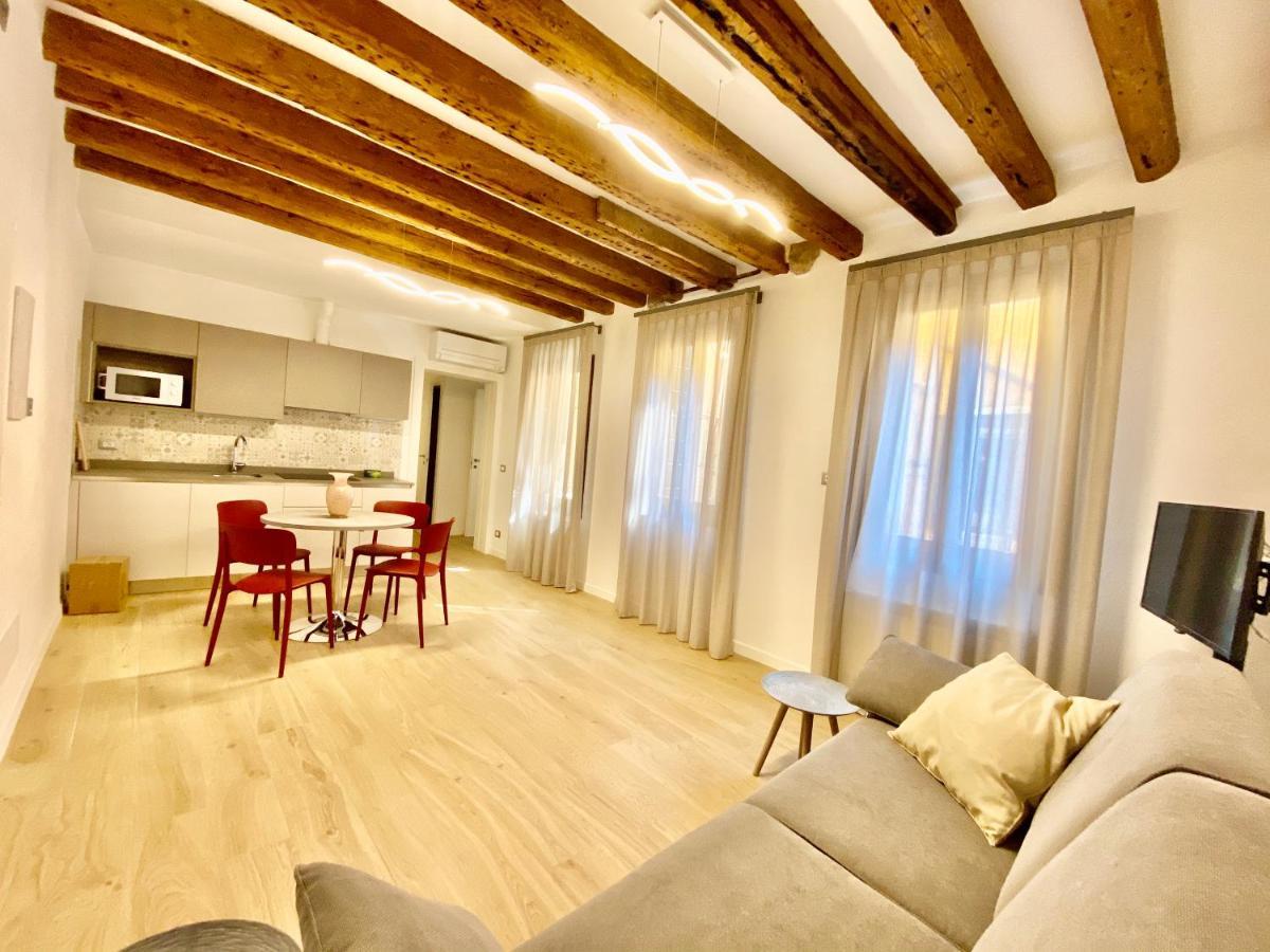 Suite House New Apartments Wi Fi Venice Island Eksteriør bilde